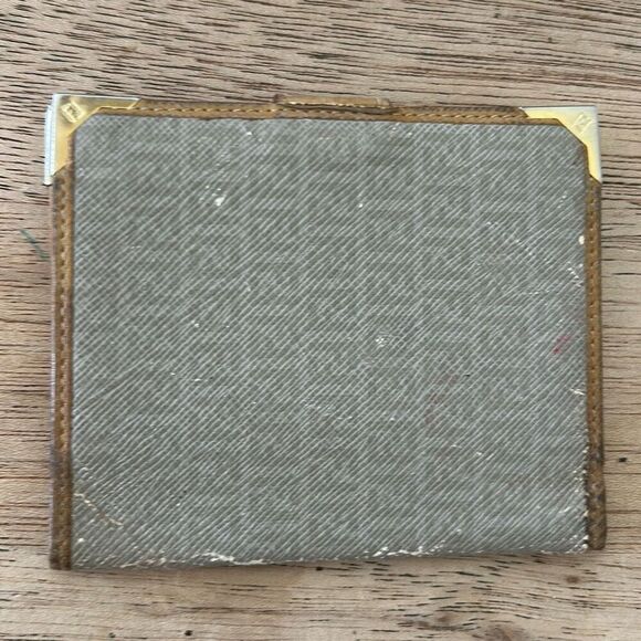 Kate spade blush wallet. - Picture 2 of 6